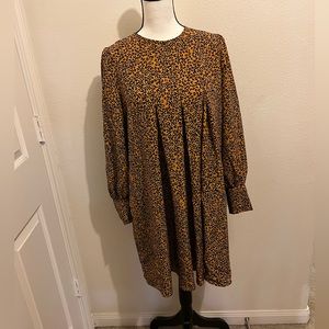Who What Wear Size Med. color Leopard print